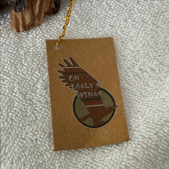 Handcrafted Eagle Totem Decor - Picture 7 of 14